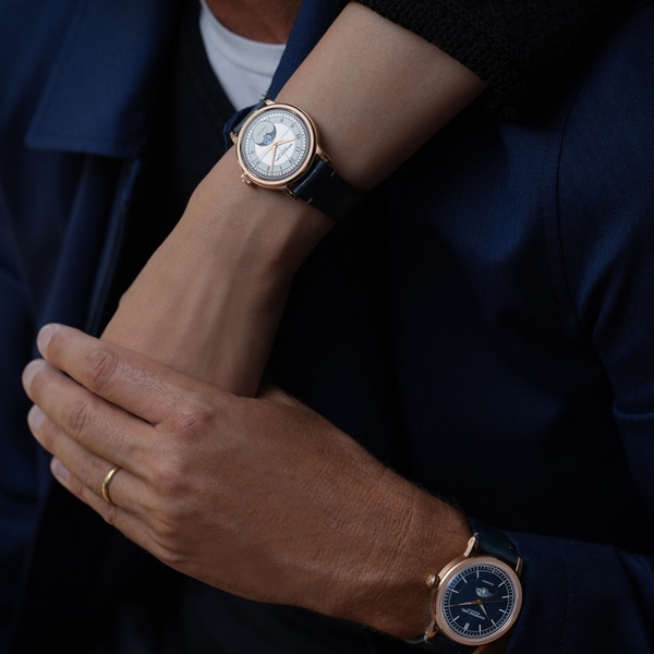 Đồng hồ Moonphase là gì? Khi thời gian chạm đến vẻ đẹp của vũ trụ