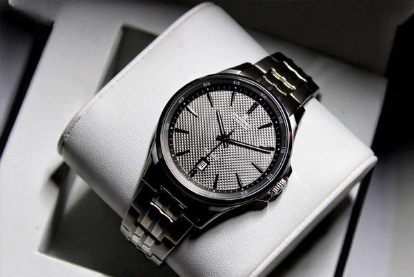 Đồng hồ Titanium &#8211; Khi công nghệ vũ trụ nằm trên cổ tay bạn