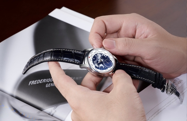 ĐỘ DÀY ĐỒNG HỒ – YẾU TỐ ẢNH HƯỞNG ĐẾN PHONG CÁCH VÀ TRẢI NGHIỆM