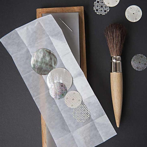 Mặt số xà cừ là gì? Vẻ đẹp thiên nhiên được lưu giữ trong từng chiếc đồng hồ