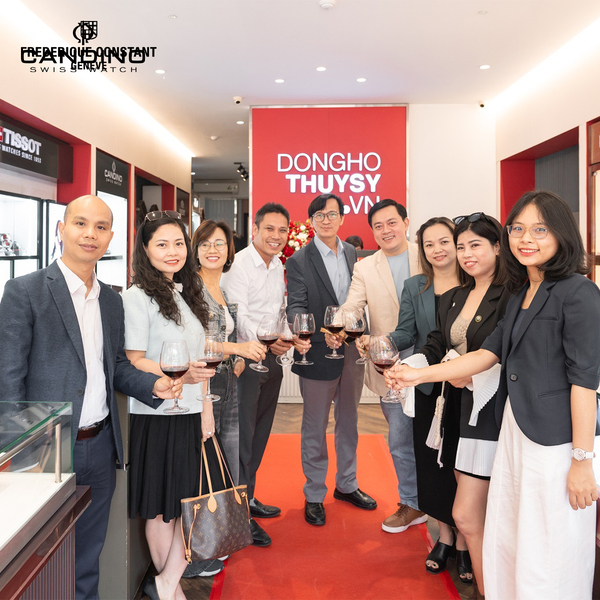 DONGHOTHUYSY.VN: Không gian trải nghiệm Frederique Constant chuẩn Thuỵ Sỹ giữa lòng Hà Nội