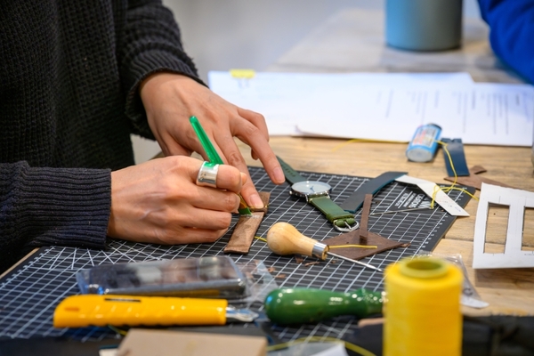 Rembordé là gì? Kỹ thuật chế tác dây da cao cấp tạo nên đẳng cấp cho đồng hồ