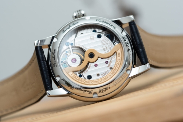 Frederique Constant và Rolex – Đâu là lựa chọn hoàn hảo cho phân khúc cao cấp