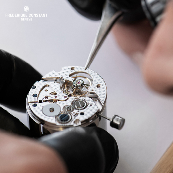 Bộ máy In-house: Trái tim cơ khí định danh đẳng cấp của Frederique Constant