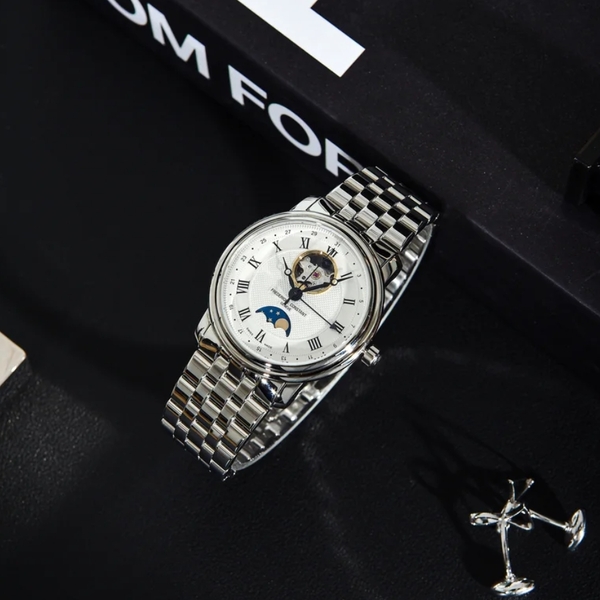 Frederique Constant xách tay – ‘hời’ thật hay bẫy? Chính hãng – đắt thật hay đáng tiền? Góc nhìn cho giới mộ điệu