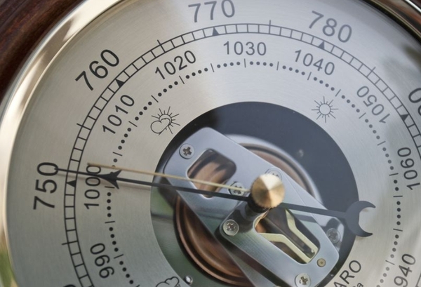 Barometer là gì ? Tính năng đo khí áp trên đồng hồ đeo tay