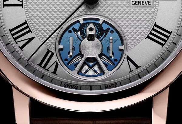 Monolithic: 26 chi tiết cũ kỹ thu gọn về 1 khối silicon đỉnh cao. Frederique Constant phá vỡ mọi giới hạn, đưa độ chính xác lên tầm vũ trụ.